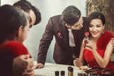 Gã giám đốc cao tay "ăn vụng biết chùi mép" Gã giám đốc cao tay "ăn vụng biết chùi mép"