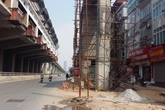 Nguy cơ tai nạn từ thi công nhà ga đường sắt trên cao Cát Linh – Hà Đông Nguy cơ tai nạn từ thi công nhà ga đường sắt trên cao Cát Linh – Hà Đông