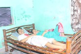 Xót xa gia cảnh cả mẹ và con cùng mắc ung thư Xót xa gia cảnh cả mẹ và con cùng mắc ung thư