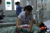 Thấy sốt, háo nước, đau người, chớ dại làm những điều này Thấy sốt, háo nước, đau người, chớ dại làm những điều này