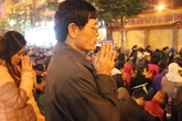 Biển người đổ về tổ đình Phúc Khánh dâng sao, giải hạn Biển người đổ về tổ đình Phúc Khánh dâng sao, giải hạn