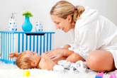 Mẹ có biết 5 sai lầm khi tắm khiến trẻ gặp họa? Mẹ có biết 5 sai lầm khi tắm khiến trẻ gặp họa?