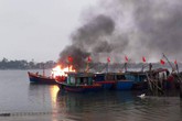 Lao vào tàu cá dập lửa, một chiến sỹ công an bị thương Lao vào tàu cá dập lửa, một chiến sỹ công an bị thương