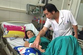 Bệnh viện tận dụng mọi khoảng trống kê giường cho bệnh nhân sốt xuất huyết Bệnh viện tận dụng mọi khoảng trống kê giường cho bệnh nhân sốt xuất huyết