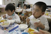 Làm gì khi bếp ăn nhà trường “gây bão”? Làm gì khi bếp ăn nhà trường “gây bão”?
