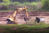 Huyện Ba Vì (TP.Hà Nội): Khó “dẹp loạn” khai thác đất vì thân quen? Huyện Ba Vì (TP.Hà Nội): Khó “dẹp loạn” khai thác đất vì thân quen?