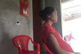 Bố nữ sinh lớp 11 mang thai: “Con tôi không thể đồng thuận giao cấu với em họ được” Bố nữ sinh lớp 11 mang thai: “Con tôi không thể đồng thuận giao cấu với em họ được”