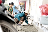 Hà Nội đòi lại vỉa hè: Phá bậc lên xuống, “trảm” bãi xe vi phạm Hà Nội đòi lại vỉa hè: Phá bậc lên xuống, “trảm” bãi xe vi phạm