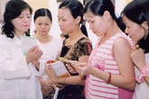 Nỗ lực nâng cao vị thế của phụ nữ và trẻ em gái Nỗ lực nâng cao vị thế của phụ nữ và trẻ em gái