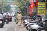 Hà Nội: Muôn cách bám trụ vỉa hè kiếm sống Hà Nội: Muôn cách bám trụ vỉa hè kiếm sống