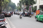 Hà Nội lấy lại vỉa hè cho người đi bộ: Không mạnh tay khó xóa thói quen xưa cũ Hà Nội lấy lại vỉa hè cho người đi bộ: Không mạnh tay khó xóa thói quen xưa cũ