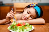 Con suýt chết vì mẹ dùng chiêu “bỏ đói vài bữa” Con suýt chết vì mẹ dùng chiêu “bỏ đói vài bữa”