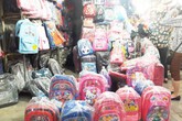 “Loạn” đèn chống cận, cặp chống gù cho học sinh “Loạn” đèn chống cận, cặp chống gù cho học sinh