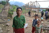 Một phút đi lạc, sa chân vào nhóm buôn người Một phút đi lạc, sa chân vào nhóm buôn người