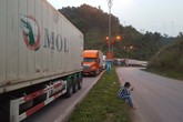 Những kỉ niệm “kinh dị” của tài xế vùng biên Những kỉ niệm “kinh dị” của tài xế vùng biên