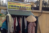 Chuyện lạ ở những tủ quần áo từ thiện vỉa hè Chuyện lạ ở những tủ quần áo từ thiện vỉa hè