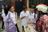 Thi vào lớp 10: TP HCM điểm chuẩn thấp, Hà Nội căng thẳng khối chuyên Thi vào lớp 10: TP HCM điểm chuẩn thấp, Hà Nội căng thẳng khối chuyên