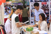Xét tuyển ĐH,CĐ 2017: Nhiều trường hút thí sinh bằng tiền thưởng, học bổng Xét tuyển ĐH,CĐ 2017: Nhiều trường hút thí sinh bằng tiền thưởng, học bổng