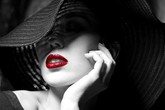 Đàn bà cũng cần bí hiểm Đàn bà cũng cần bí hiểm