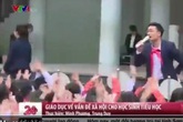 Thầy giáo hát rap dạy học sinh về an toàn giao thông Thầy giáo hát rap dạy học sinh về an toàn giao thông