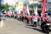 Hành trình Đỏ 2017: Đi qua 28 tỉnh, thành tiếp nhận khoảng 45.000 đơn vị máu Hành trình Đỏ 2017: Đi qua 28 tỉnh, thành tiếp nhận khoảng 45.000 đơn vị máu