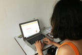 Vay tiền qua mạng internet: Bị "gài bẫy", trả lãi suất vay mức "cắt cổ" Vay tiền qua mạng internet: Bị "gài bẫy", trả lãi suất vay mức "cắt cổ"