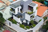 Nhà Sài Gòn thoáng mát dù kín cổng cao tường Nhà Sài Gòn thoáng mát dù kín cổng cao tường