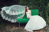Hồ Ngọc Hà mặc áo cô dâu trong ngày sinh nhật Hồ Ngọc Hà mặc áo cô dâu trong ngày sinh nhật