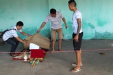 Hải Dương: Người dân hoảng hốt phát hiện xác chết trước cửa nhà Hải Dương: Người dân hoảng hốt phát hiện xác chết trước cửa nhà