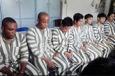 Yêu 'lính Mỹ', quý bà Sài Gòn bị lừa gần 700 triệu đồng Yêu 'lính Mỹ', quý bà Sài Gòn bị lừa gần 700 triệu đồng
