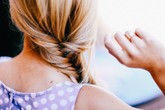 Mẹ chồng lên ăn Tết, con dâu cho giúp việc nghỉ sớm Mẹ chồng lên ăn Tết, con dâu cho giúp việc nghỉ sớm