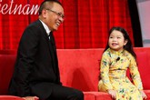 Lần đầu tiên MC Lại Văn Sâm "lúng túng" khi đối thoại với cô bé 5 tuổi Lần đầu tiên MC Lại Văn Sâm "lúng túng" khi đối thoại với cô bé 5 tuổi