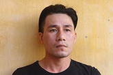 Tên trộm bị bố con chủ nhà tóm gọn Tên trộm bị bố con chủ nhà tóm gọn