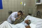 Hà Nội: Có quán cơm bán rượu chứa độc chất methanol gấp 2.000 lần cho phép Hà Nội: Có quán cơm bán rượu chứa độc chất methanol gấp 2.000 lần cho phép