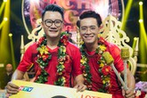 Hoàng Bách và học trò trở thành quán quân Nhạc hội song ca Hoàng Bách và học trò trở thành quán quân Nhạc hội song ca