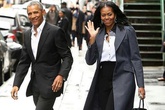 Cuộc sống thường nhật bên ngoài cánh cửa Nhà Trắng của vợ chồng ông Obama Cuộc sống thường nhật bên ngoài cánh cửa Nhà Trắng của vợ chồng ông Obama