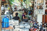 Phạt nguội đến 25 triệu đồng, vỉa hè Hà Nội có “thông”? Phạt nguội đến 25 triệu đồng, vỉa hè Hà Nội có “thông”?
