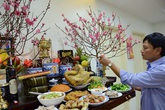 Cách đặt gà cúng chuẩn trong mâm cỗ Tết, tránh rước họa vào nhà Cách đặt gà cúng chuẩn trong mâm cỗ Tết, tránh rước họa vào nhà