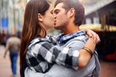 Bí kíp cho nàng để chàng muốn hôn mãi không rời Bí kíp cho nàng để chàng muốn hôn mãi không rời
