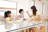 3 việc bố mẹ không nên làm hộ con 3 việc bố mẹ không nên làm hộ con