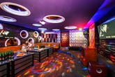 Quán karaoke lo đóng cửa nếu phải gánh phí 2.000 đồng một bài Quán karaoke lo đóng cửa nếu phải gánh phí 2.000 đồng một bài