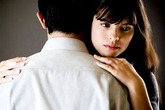 Bạn gái từng ly dị và có con riêng nên gia đình tôi không chấp nhận Bạn gái từng ly dị và có con riêng nên gia đình tôi không chấp nhận
