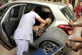 CSGT mở còi hú dẫn đường cho sản phụ sắp sinh CSGT mở còi hú dẫn đường cho sản phụ sắp sinh