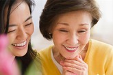 Cánh cửa mở ra, vợ chồng thông gia tương lai tái mặt khi nhìn thấy tôi Cánh cửa mở ra, vợ chồng thông gia tương lai tái mặt khi nhìn thấy tôi