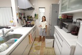 Nhà bếp nhỏ nhưng đủ tiện nghi thông minh của người Nhật Nhà bếp nhỏ nhưng đủ tiện nghi thông minh của người Nhật
