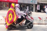 Nắng nóng kinh hoàng: Những hình ảnh tưởng chỉ có trong trí tưởng tưởng Nắng nóng kinh hoàng: Những hình ảnh tưởng chỉ có trong trí tưởng tưởng