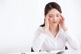 28 tuổi đi làm không dành nổi một xu vì để tiền trị mụn 28 tuổi đi làm không dành nổi một xu vì để tiền trị mụn