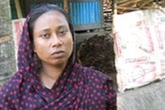Người phụ nữ “siêu cứng”: Mang “dụng cụ gây án” của kẻ hiếp dâm trình cảnh sát Người phụ nữ “siêu cứng”: Mang “dụng cụ gây án” của kẻ hiếp dâm trình cảnh sát
