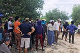 Dấu hiệu bất thường trên cơ thể cháu bé tử vong sau khi mất tích ở Quảng Bình Dấu hiệu bất thường trên cơ thể cháu bé tử vong sau khi mất tích ở Quảng Bình