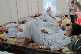 Cuộc sống đảo lộn khi cả nhà cùng bị sốt xuất huyết Cuộc sống đảo lộn khi cả nhà cùng bị sốt xuất huyết